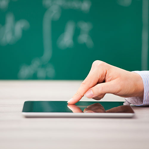 CORSO-ONLINE-E-CERTIFICAZIONE-DELLE-COMPETENZE-ICT-PER-DOCENTI-E-FORMATORI-500×500